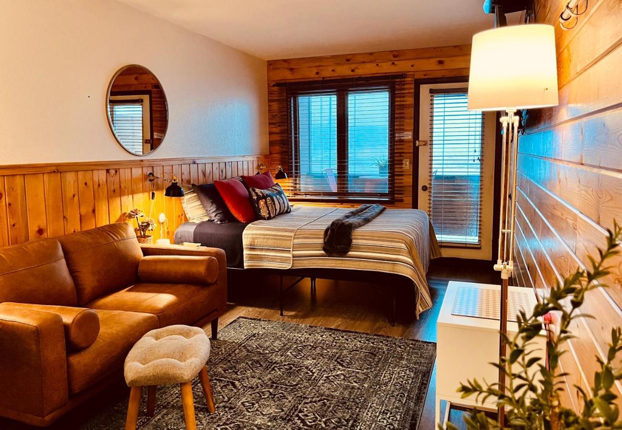 Doco Rocky Mountain Vacation Rental-Queen Suite With Resort Amenities Гренби Екстериор снимка