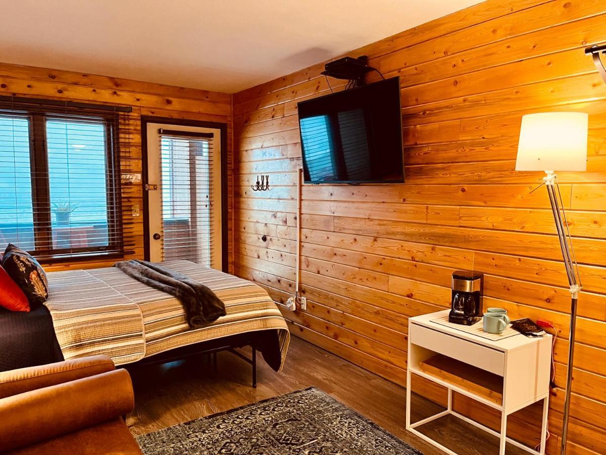 Doco Rocky Mountain Vacation Rental-Queen Suite With Resort Amenities Гренби Екстериор снимка